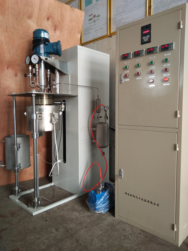 DFCF系列-釜體電動升降翻轉、加熱爐和水槽電動升降并可側移4